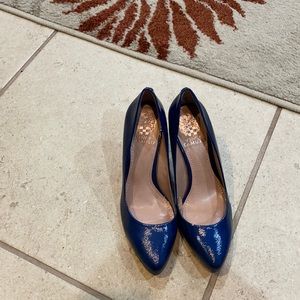 Vince Camuto pumps